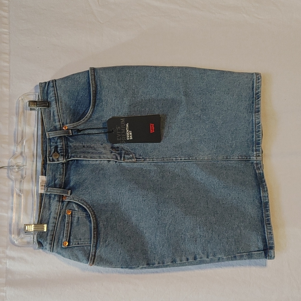 Levi's Essential Skirt